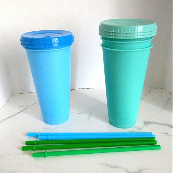 New w/o Box 5 - 24oz. Reusable Plastic Cups With Lids and Straws - Picture 2 of 2